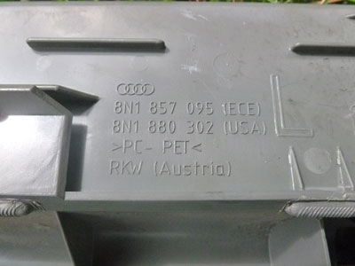2000 Audi TT Mk1 / 8N - Inner Glove Box Frame 8N18803023